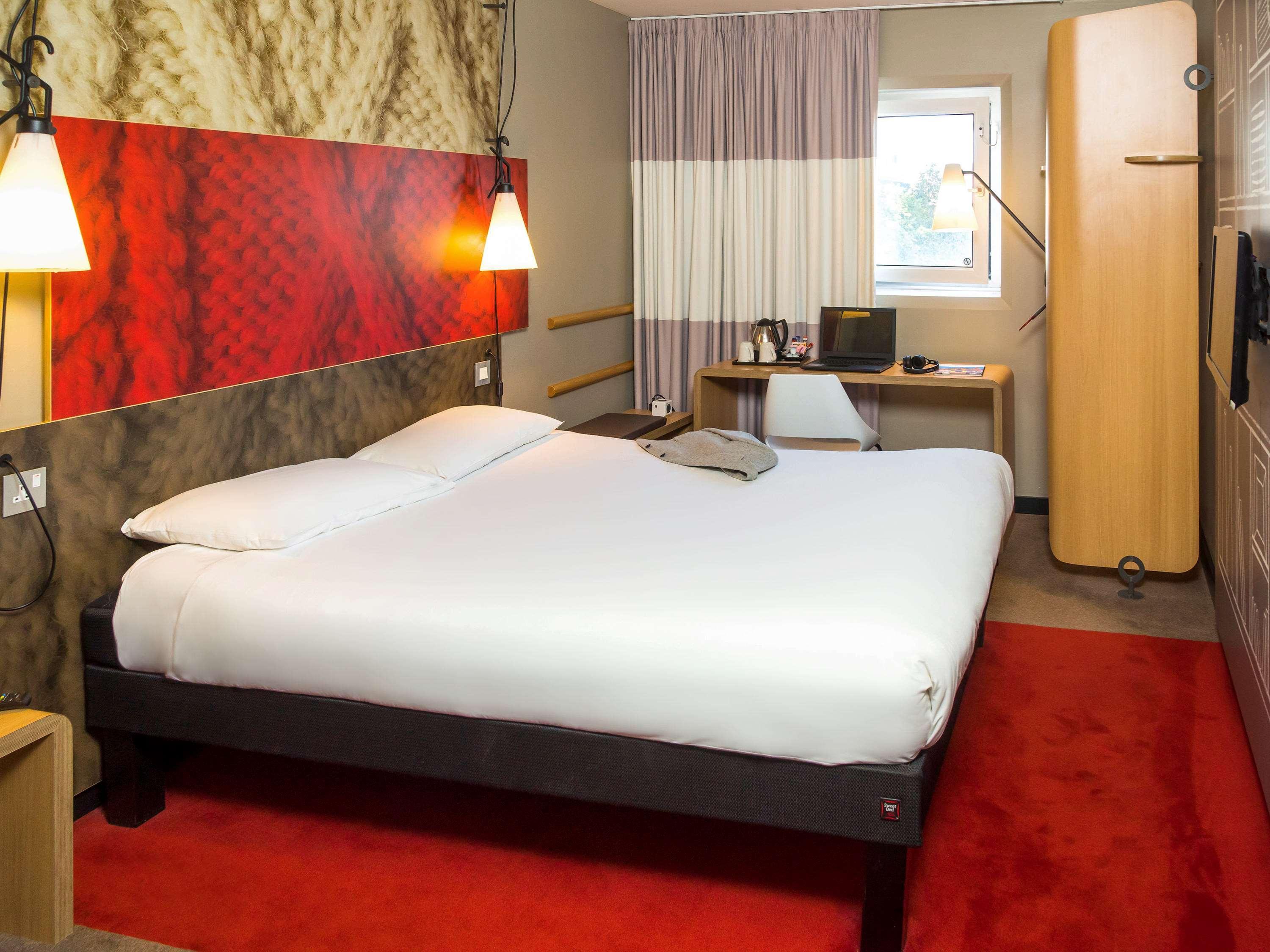 Ibis Sheffield City Exterior photo