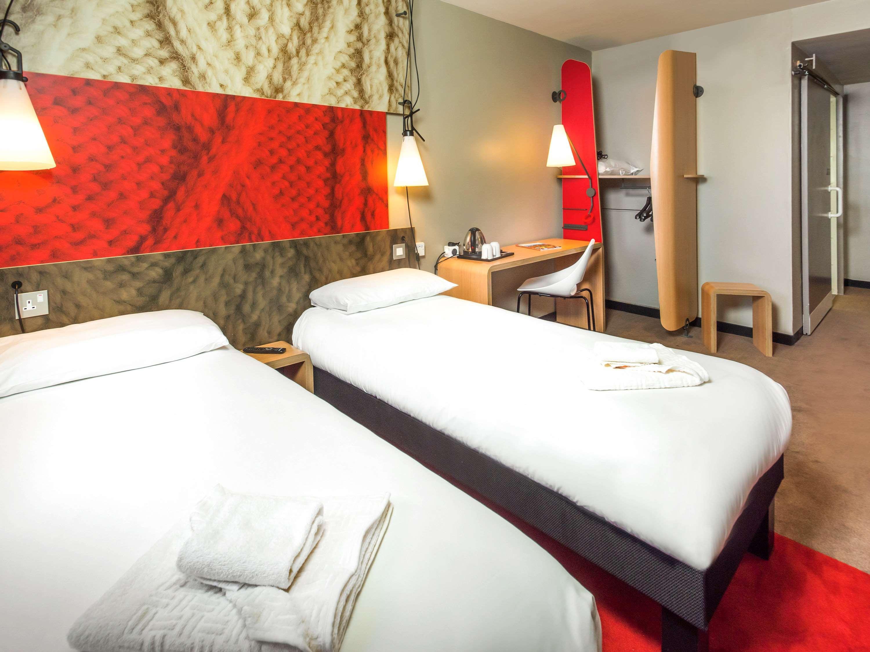 Ibis Sheffield City Exterior photo